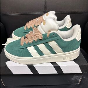adidas Women’s Green Suede Sneakers with Cream Stripes & Tan Laces - Size 5 NIB